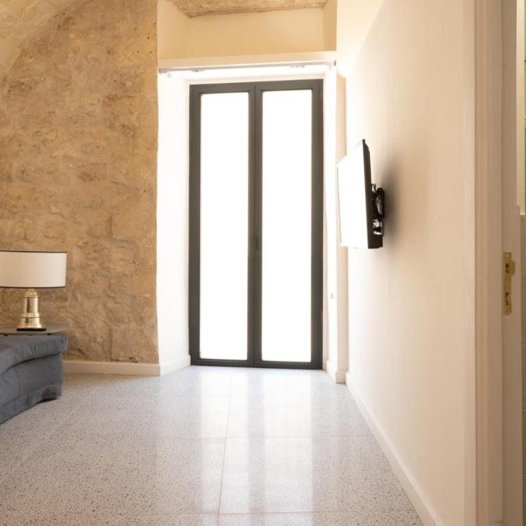 Chicca's Rooms - Camera Matrimoniale con Balcone (3 Adulti) - 5