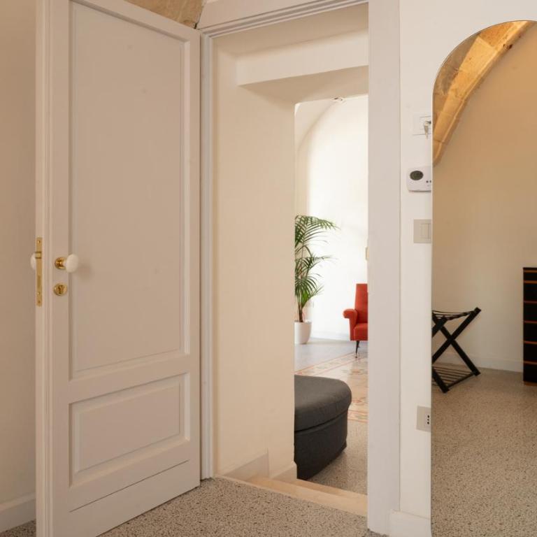 Chicca's Rooms - Camera Matrimoniale con Balcone (3 Adulti) - 9