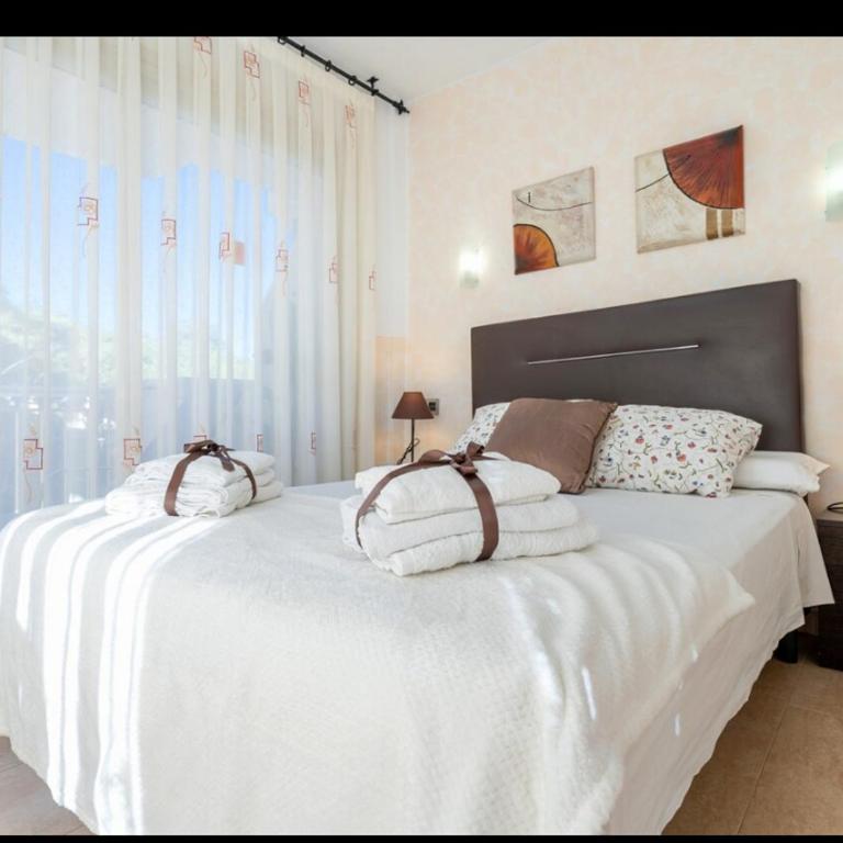 Jescamar - One-Bedroom Apartment - 3