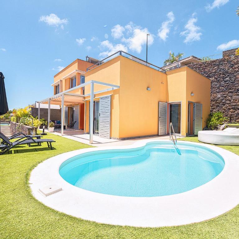 Vista Golf 12 by CanariasGetaway - Villa con piscina privada - 1