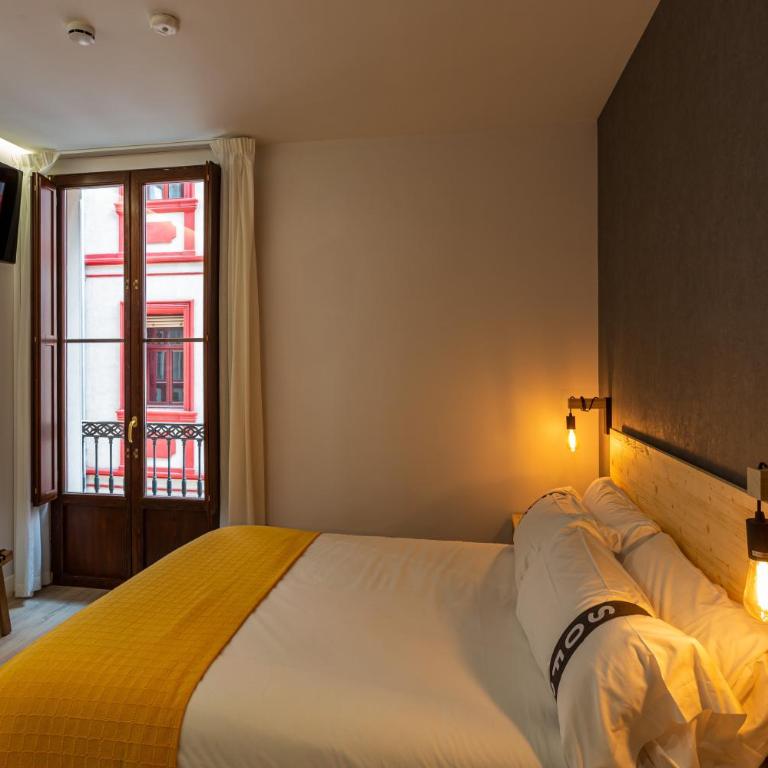 Casual Fuentes Bilbao - Superior Double Room - 12