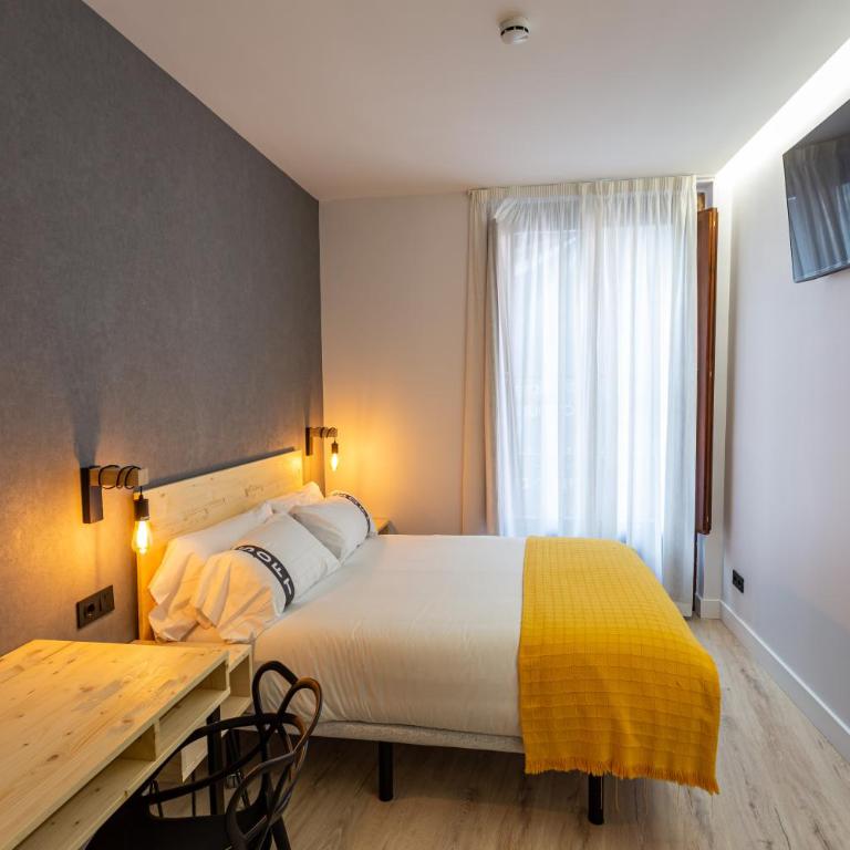 Casual Fuentes Bilbao - Superior Double Room - 1