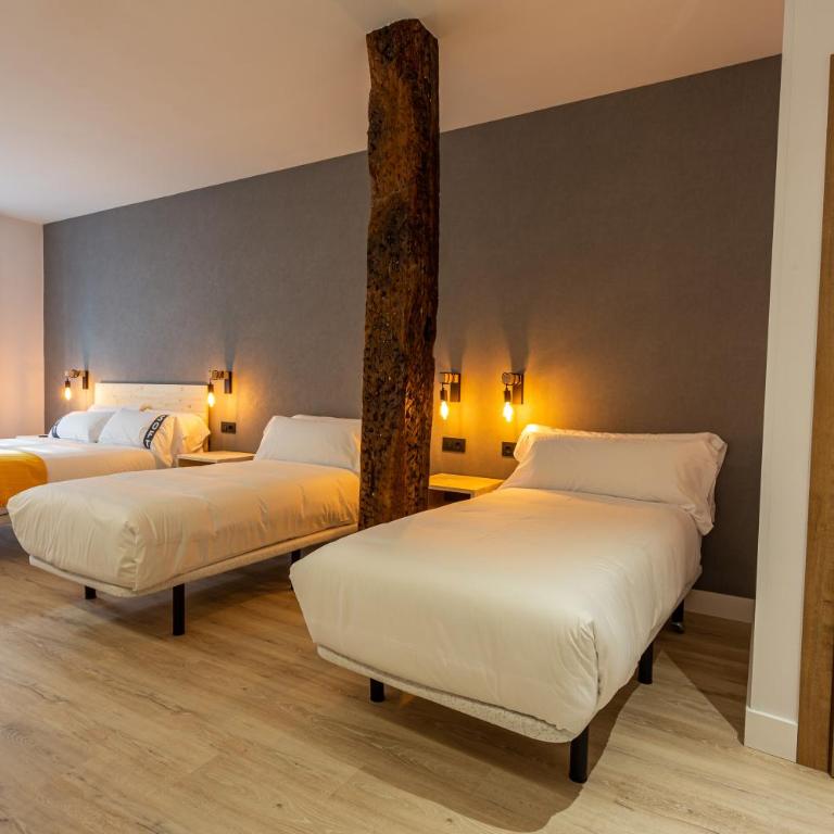 Casual Fuentes Bilbao - Family Room with Balcony - 5