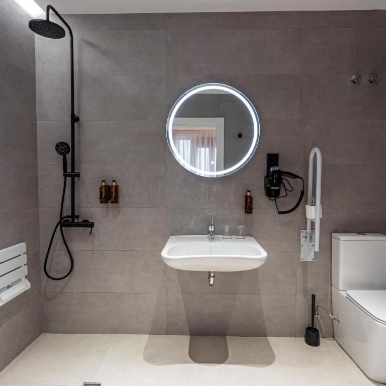 Casual Fuentes Bilbao - Standard Family Room - 5