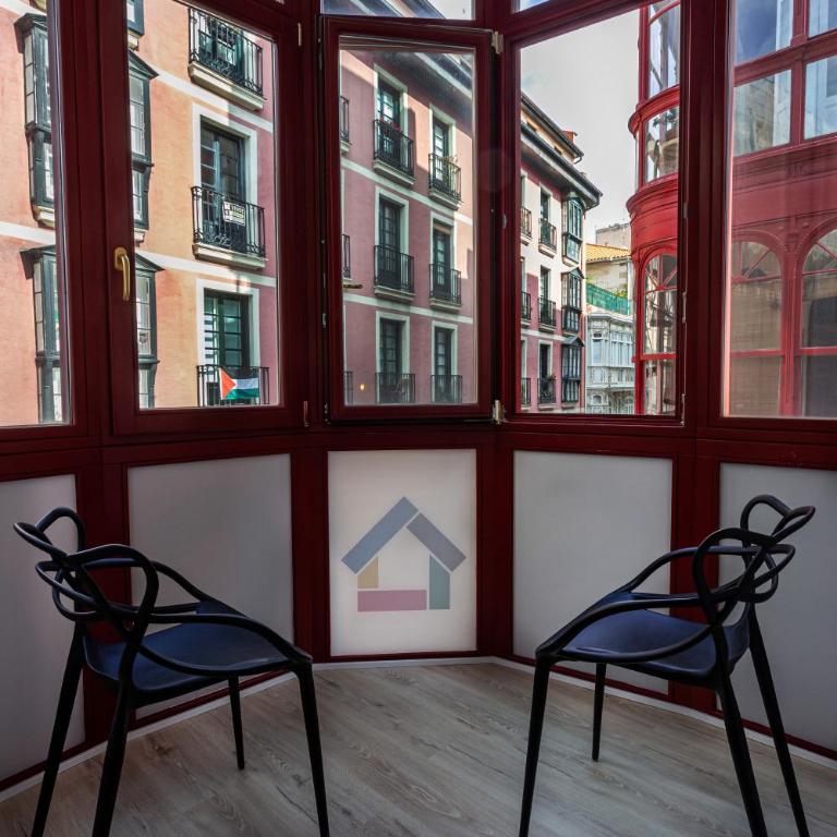 Casual Fuentes Bilbao - Family Room with Balcony - 2