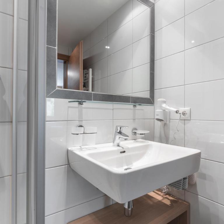 Apart Schneider - Standard Apartment mit 2 Schlafzimmern - 9