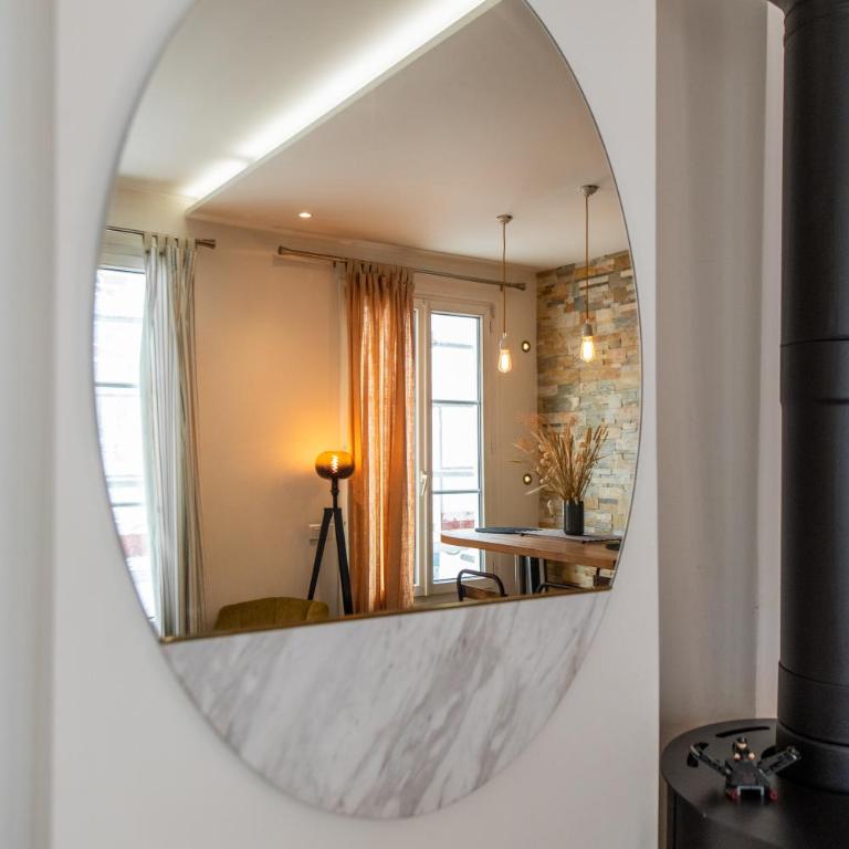 Amazing loft in the vibrant area near the famous Bastille's Place - One-Bedroom Loft Apartment with One Queen Bed - 31