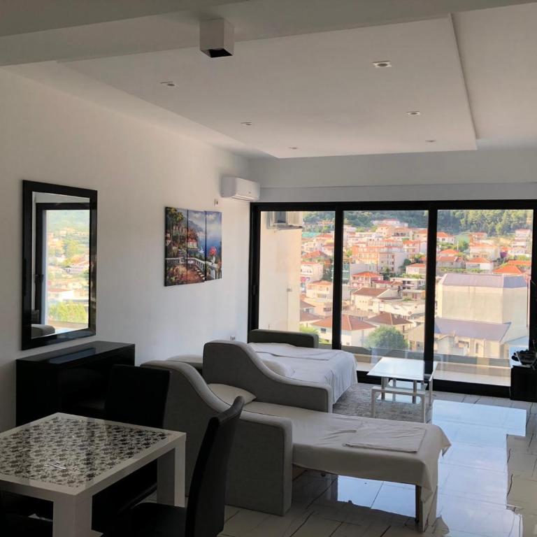 Royal City View Luxury Apartments - One-Bedroom Apartment - 7