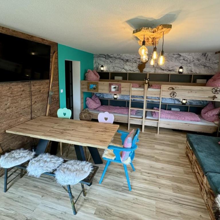 ZUR GLÜCKLICHEN GAMS - Alpine Boutique Apartment - Apartment mit 2 Schlafzimmern und Balkon - 6