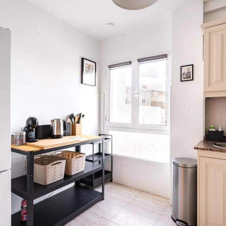 3 bedrooms Seaview in Historical Center - Three-Bedroom Apartment - 24