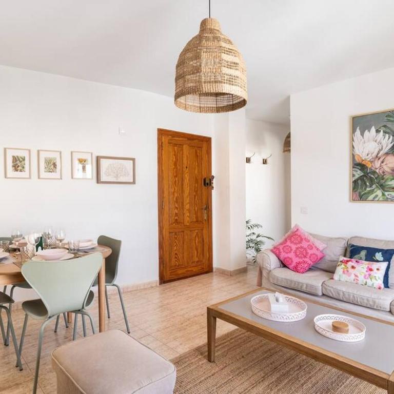 3 bedrooms Seaview in Historical Center - Three-Bedroom Apartment - 25