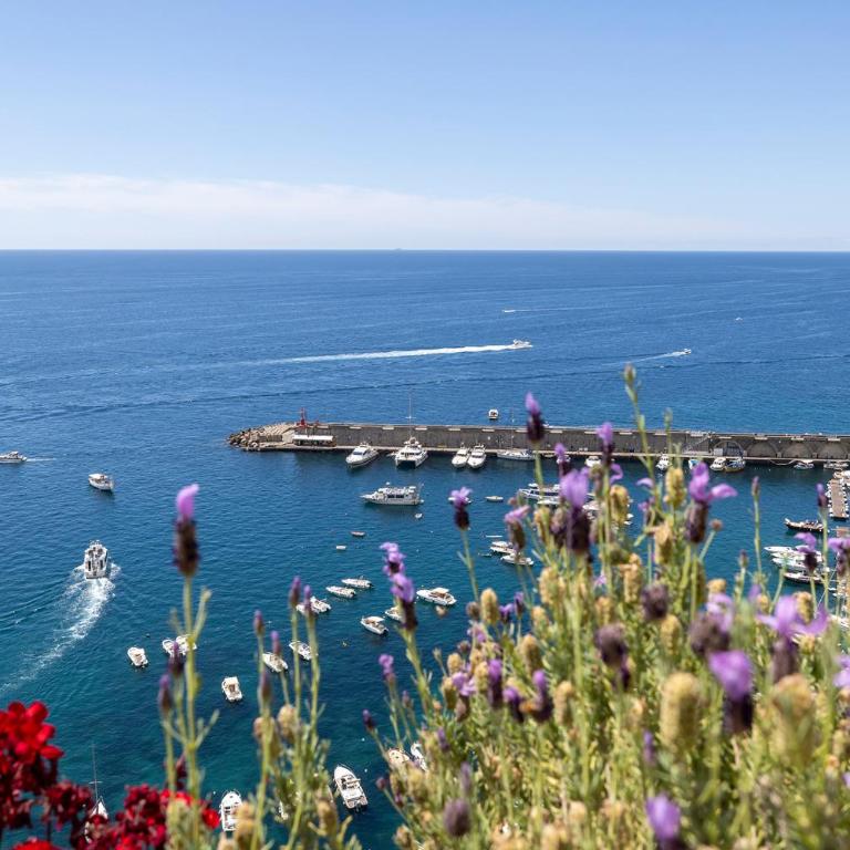 Apartments Amalfi Design Sea View accessible by 250 steps - Appartamento con Vista Mare - 30