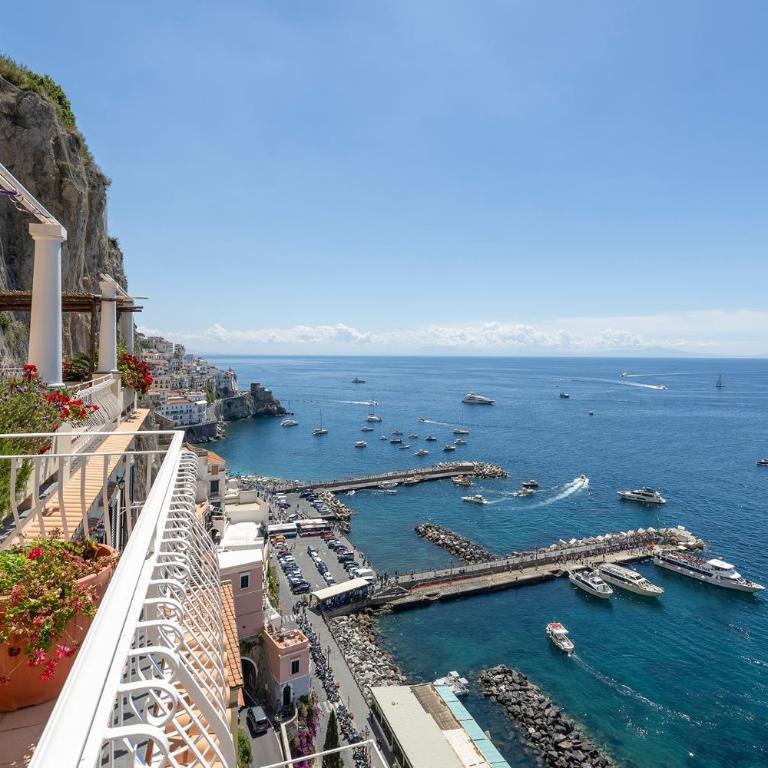Apartments Amalfi Design Sea View accessible by 250 steps - Appartamento con Vista Mare - 27