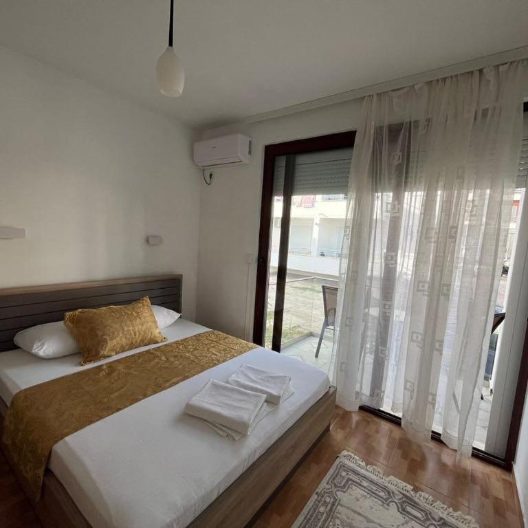 Apartments Nermina - Apartment with Balcony - 8