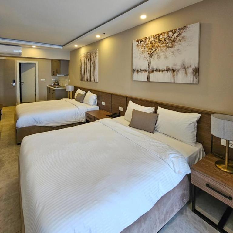 Montenegro Lodge - Corner Room with Seaview - Direct Access to Pool - 4