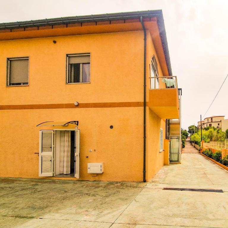 ViCo House 3 - Appartamento con 2 Camere da Letto - 30