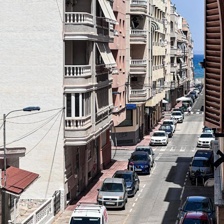 Flamingo Apartment - Apartamento de 1 Dormitorio con balcón y vistas a la ciudad - 10
