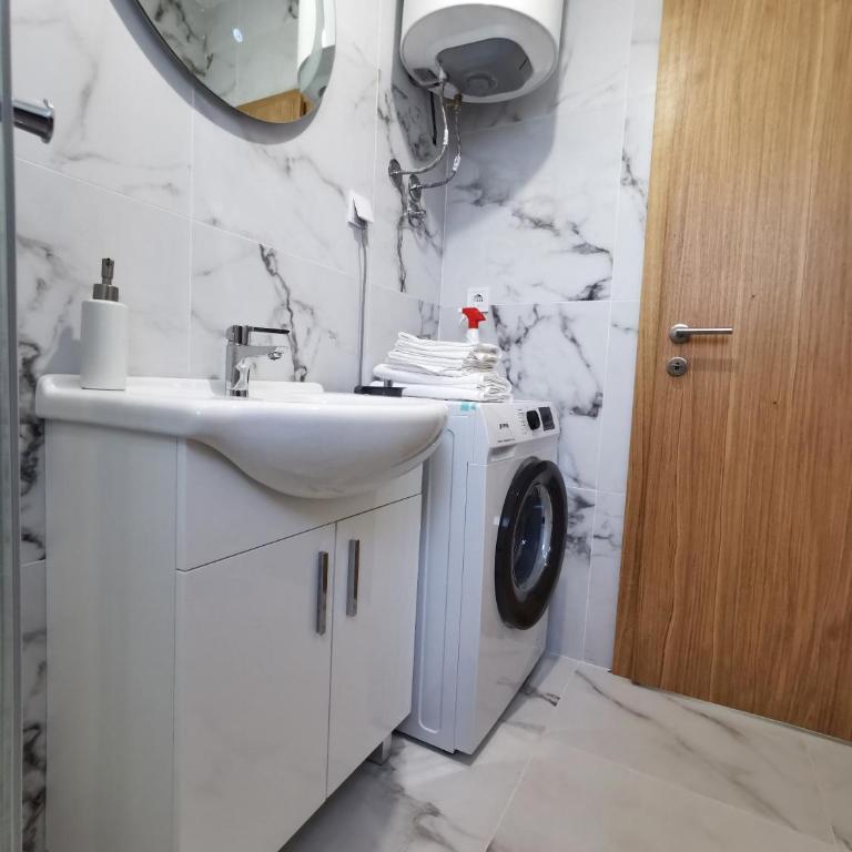 Obala Lux Apartman - Kuća sa 1 Spavaćom Sobom - 4