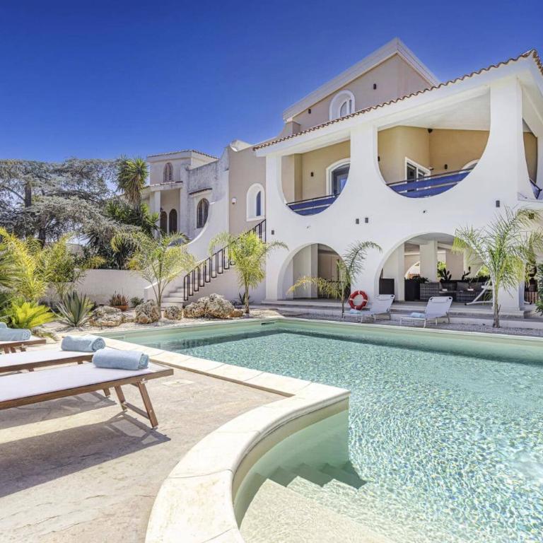 Villa Divina by Villa Plus - Villa - 1