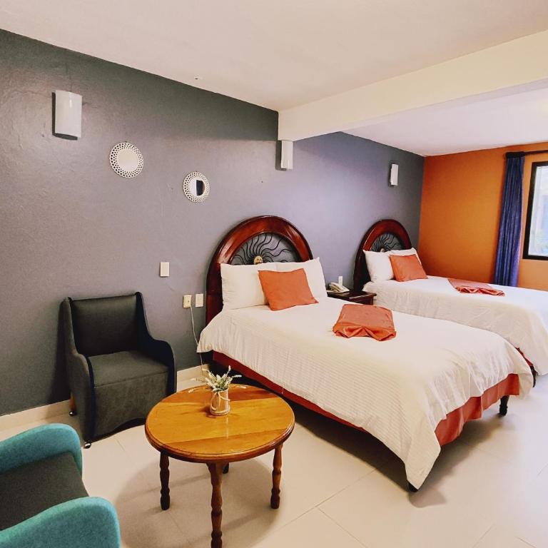 Hotel Jardines Del Carmen - Twin Room - 1