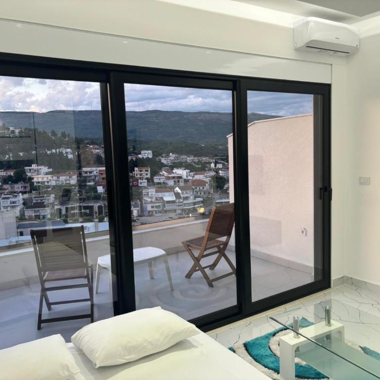 Royal City View Luxury Apartments - Penthouse Apartment - 4
