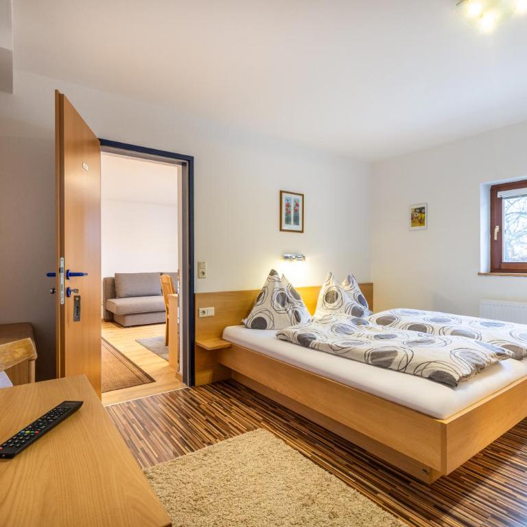 Hornergut - Two-Bedroom Apartment with Terrace - 17