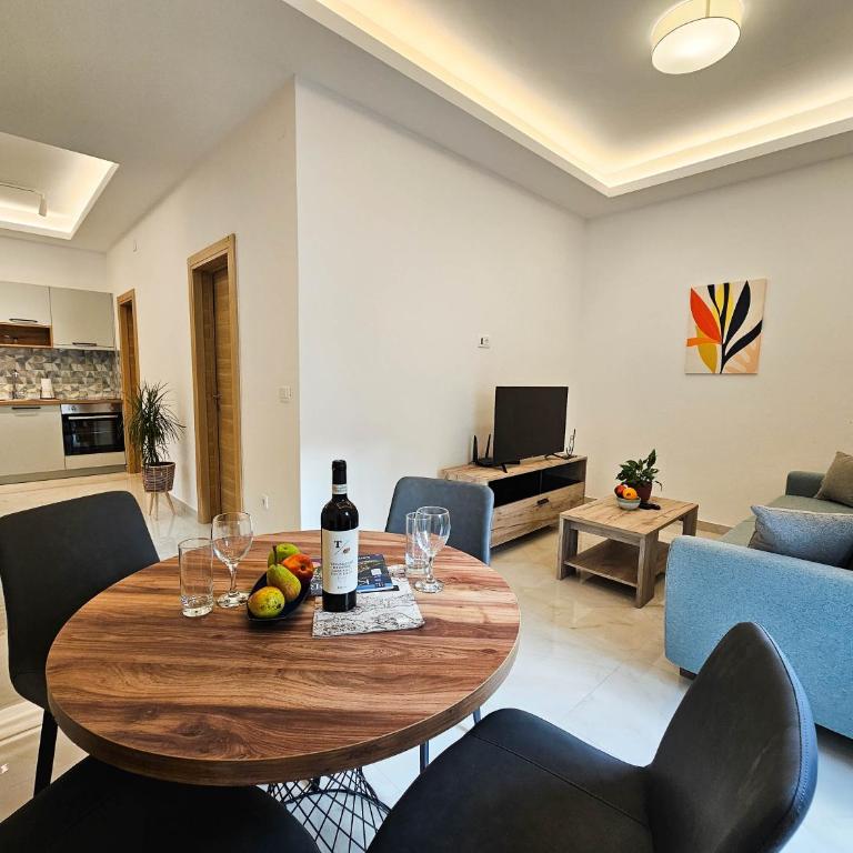 Harmony Garden Apartments - Apartment - 8