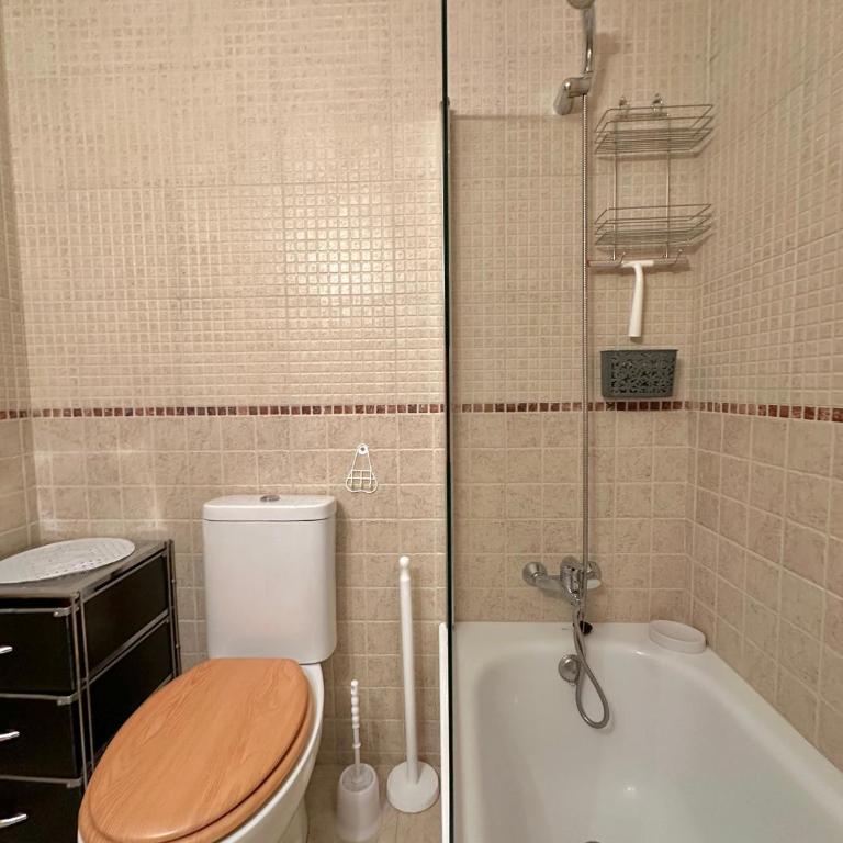 V017 - PORTO MARINA - One-Bedroom Apartment - 17