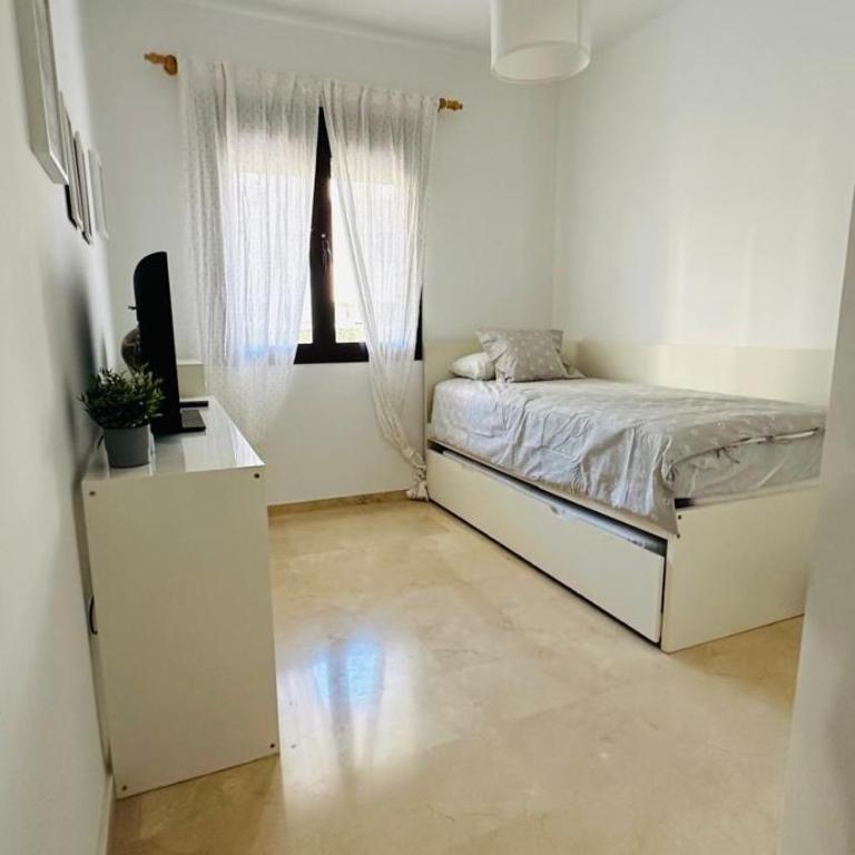 Amplio Bajo con Jardin en Riviera del Sol - Apartamento de 3 dormitorios - 7