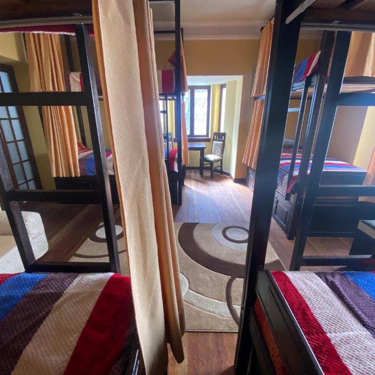 Raven La Paz - Cama en habitación compartida mixta de 8 camas - 3