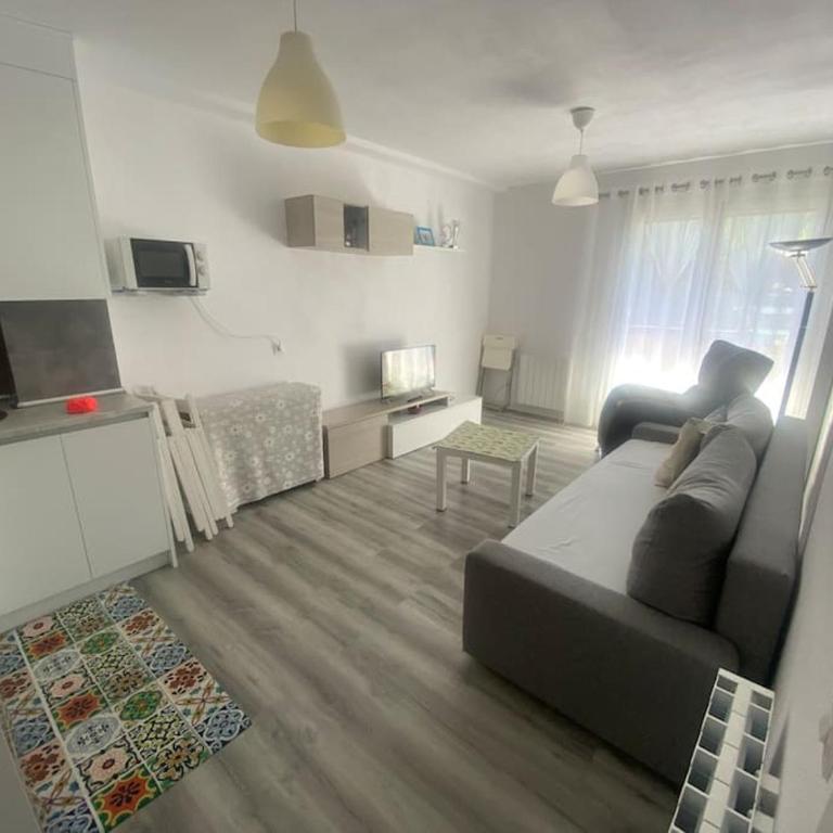 Apart acogedor en Biescas para familias,vistas a la montaña - Apartment - 4
