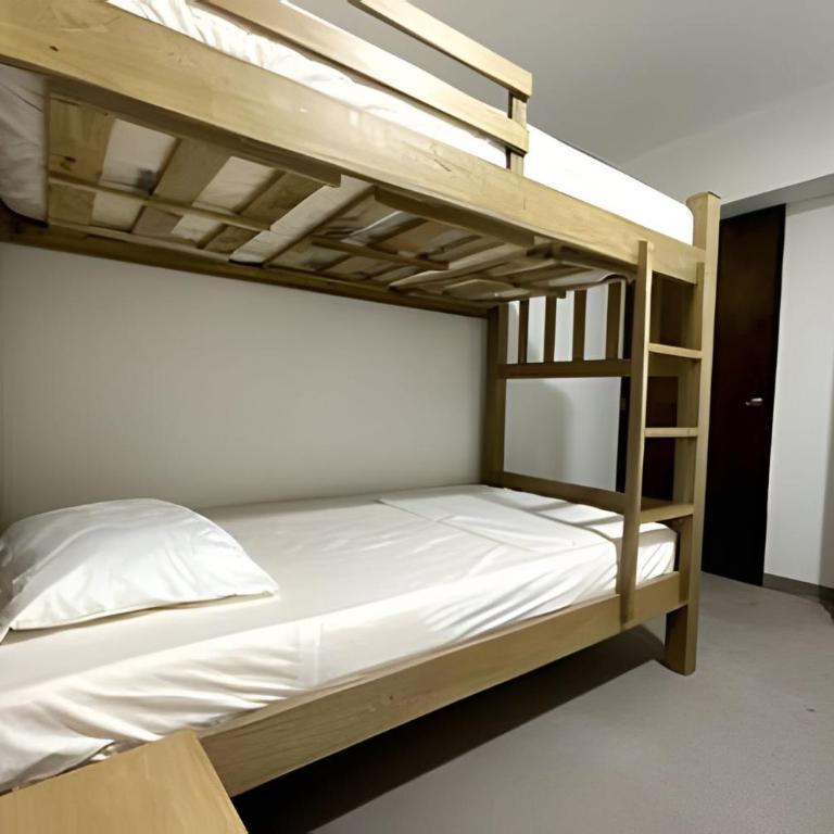 GL Hostal Boutique - Habitación Familiar con baño privado - 19