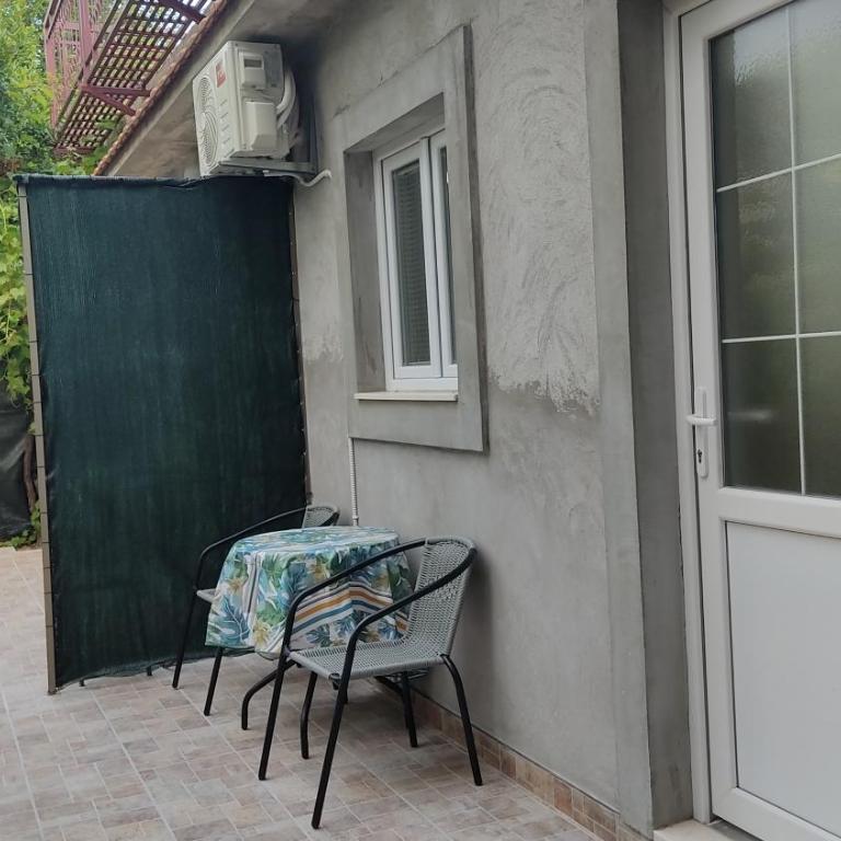 TopHoliday - Apartment with Garden View - 2