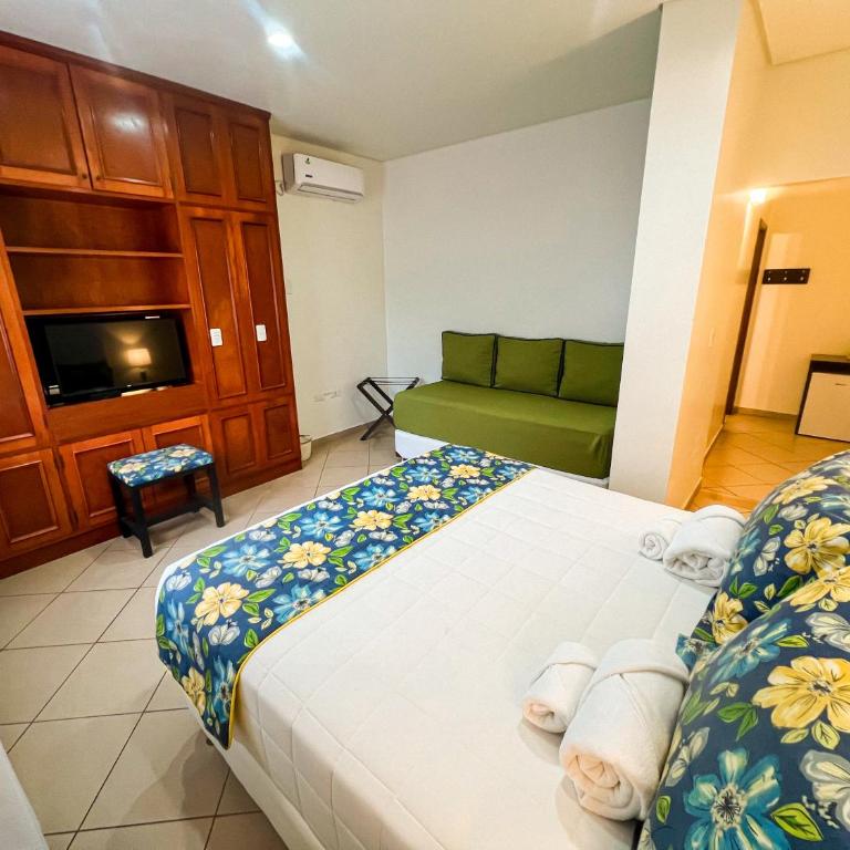 Mburucuyá Hotel Boutique - Double Room with Extra Bed - 6