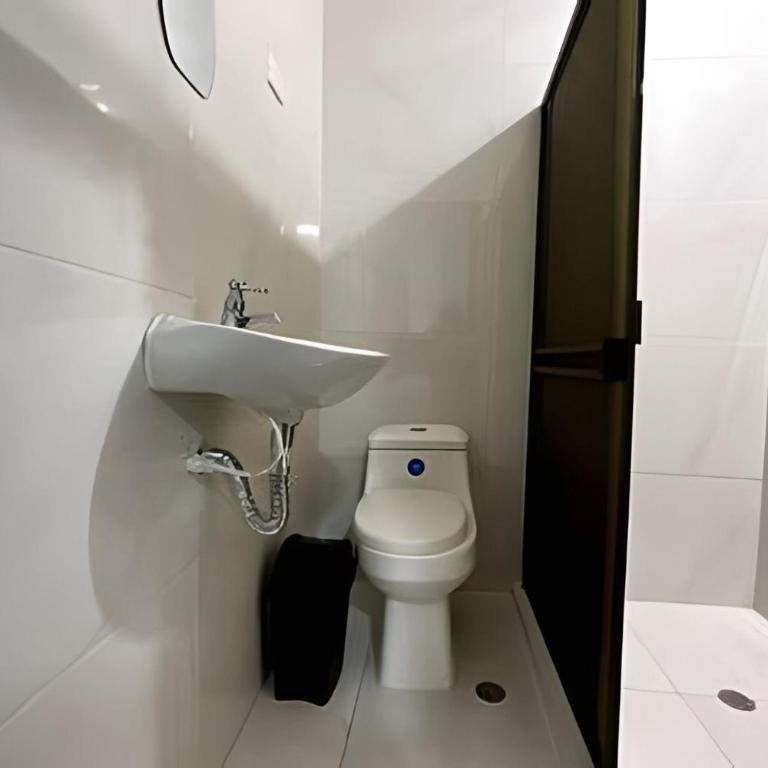 GL Hostal Boutique - Habitación Cuádruple con baño privado - 29