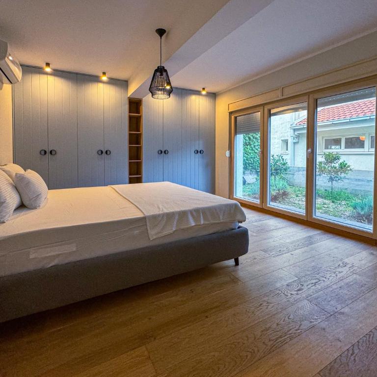 Olea Apartments Orahovac - Three-Bedroom Apartment - 9
