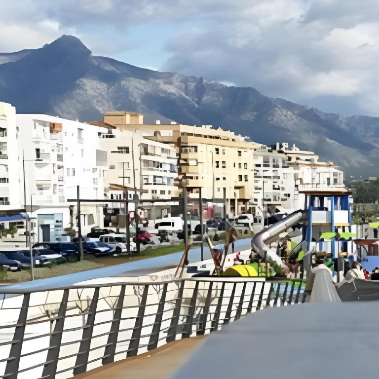 Apartamento espacioso San Pedro de Alcántara - Apartamento de 3 dormitorios con vistas al parque - 2