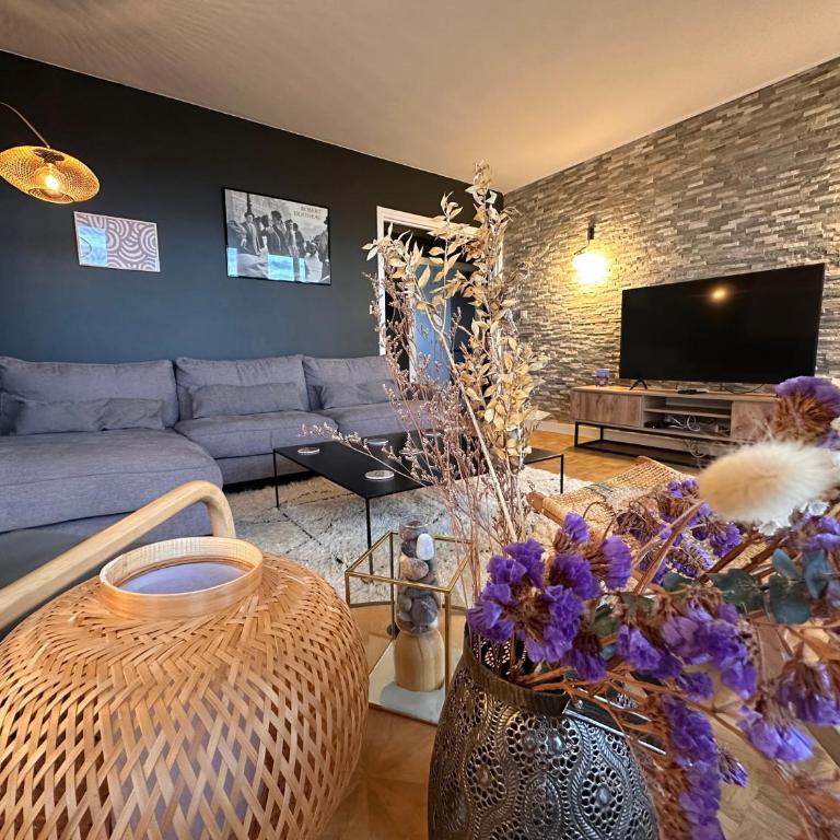 Orléans proche bord de Loire - Appartement 2 chambres avec grand balcon - Le Panoramique Orléanais - Two-Bedroom Apartment - 19