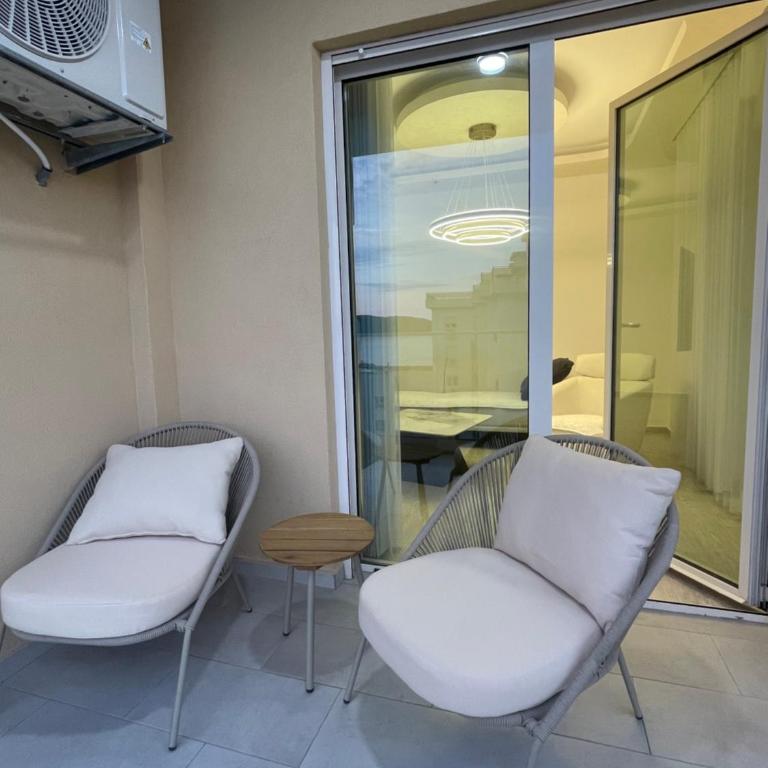 Luxury apartment near the beach - Two-Bedroom Apartment - 11