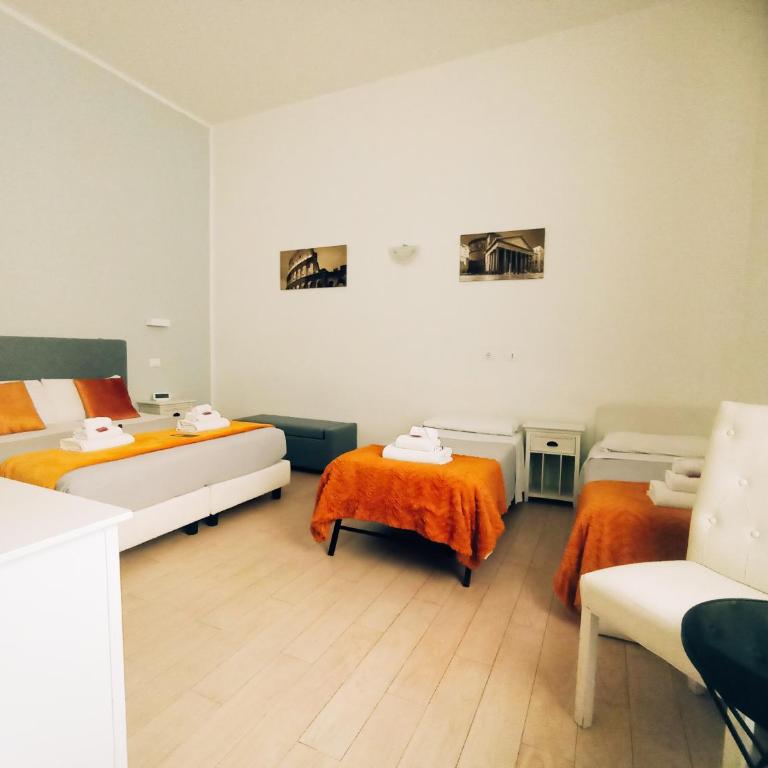 AD Cavour Luxury Rooms - by AD Roma - Comfort Dreibettzimmer mit Dusche - 16