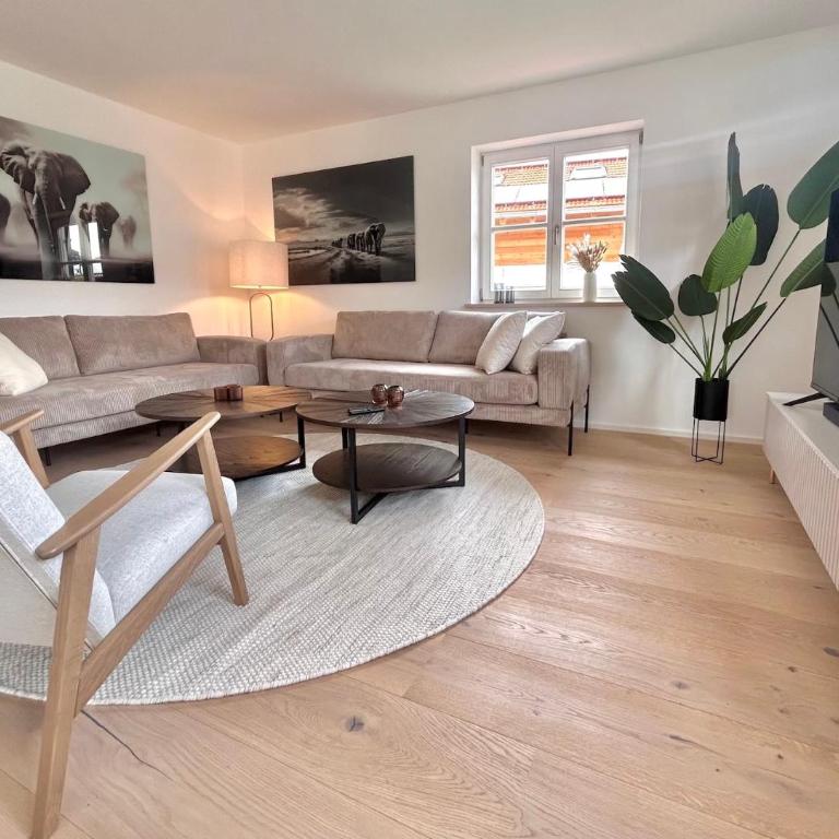 Ferienwohnung "Aschbergblick" - Edel Wohnen im Ortskern Schliersee - Apartment mit 2 Schlafzimmern - 3