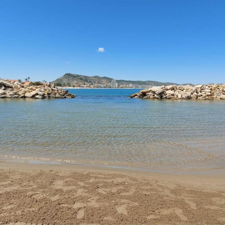 Vacaciones con el Mediterráneo a menos de 50 metros - Three-Bedroom House - 25
