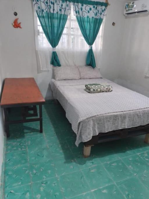 Cozy House with Pool and AC Casa Armando - Casa de 2 dormitorios - 11