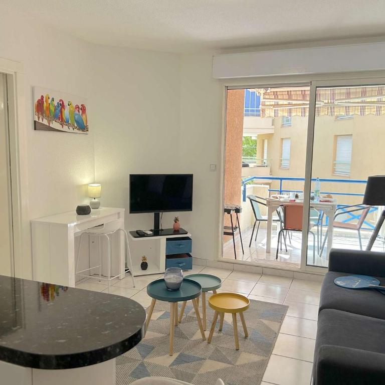 Appartement cosy à Port Fréjus: climatisé, proche plage, commerces et garage - 4 couchages - FR-1-226A-176 - Apartment - 2