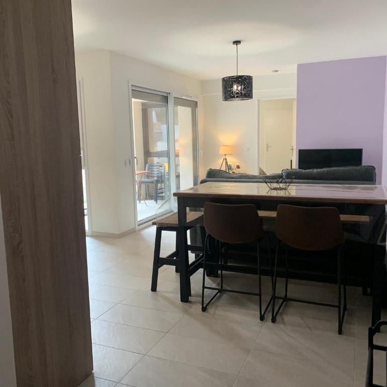 Appartement moderne à Brides-les-Bains, 4 pers, parking couvert inclus - FR-1-512-279 - Appartement - 3