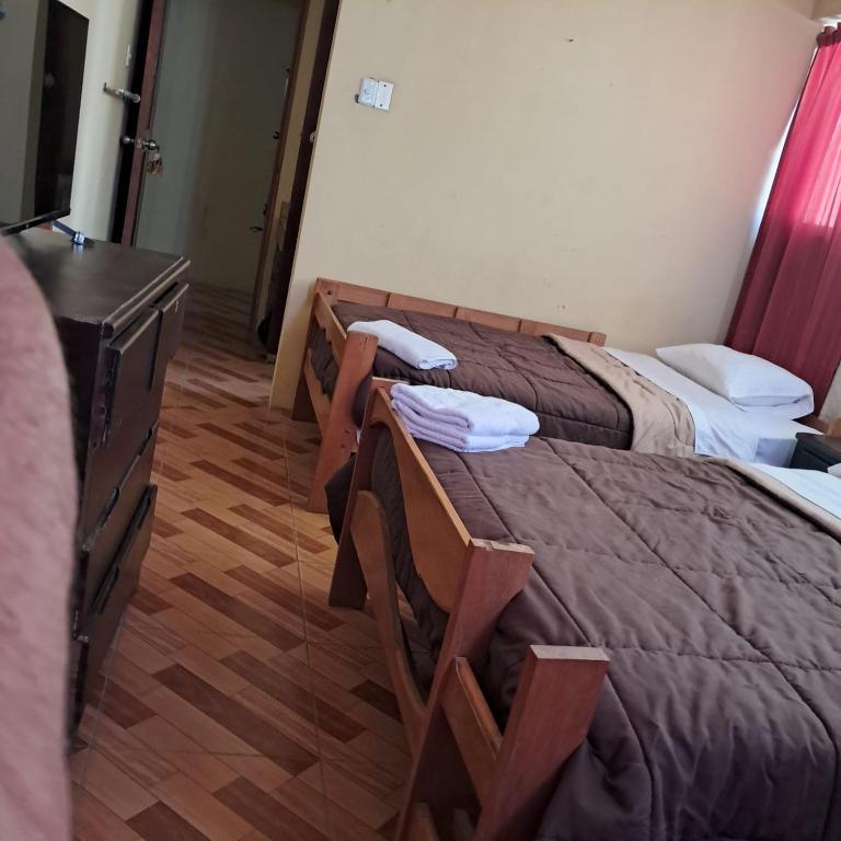 Hotel Los Burritos - Habitación Doble Deluxe (2 adultos + 1 niño) - 2