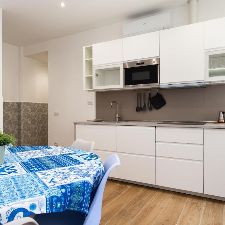 Rhoome Holiday 1 - Appartamento con 3 Camere da Letto - 14