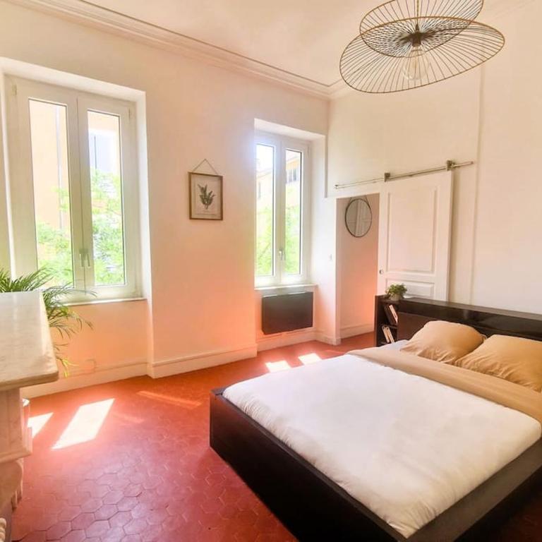 Appartement Centre Ville Les Halles - Grands Buffets - Appartement 1 Chambre - 6