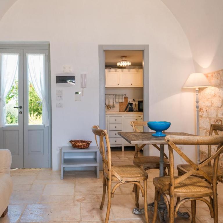 HelloAPULIA - Charming Apartments at Authentic Masseria Pepenofio - Appartamento Deluxe con 2 Camere da Letto e Vista Giardino - 3