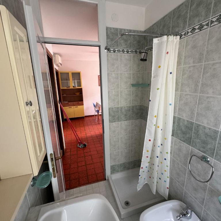 (D) Giovanni Versolatto - Appartamento con 2 Camere da Letto - 16